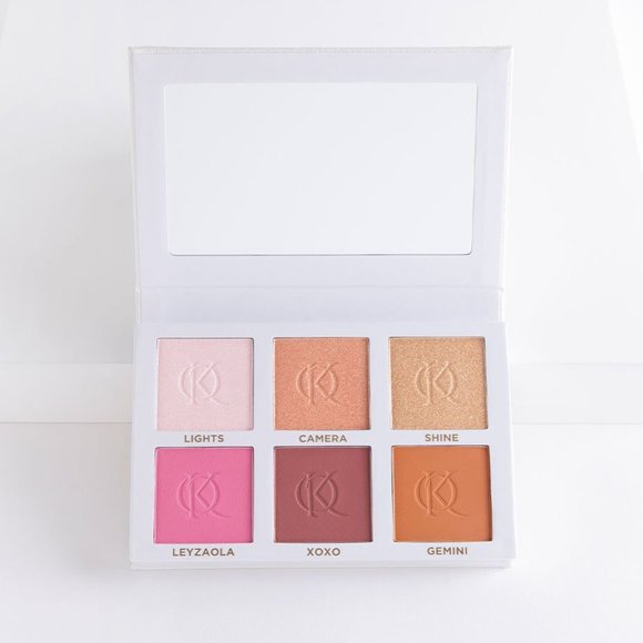 Kenia Ontiveros Beauty: Blush and Shine Kit - Picture 1 of 2